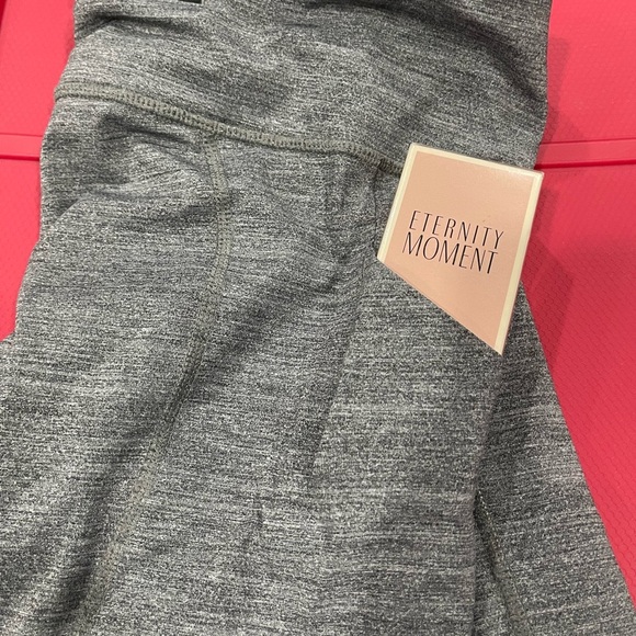 Lots f goodies - Picture 16 of 16